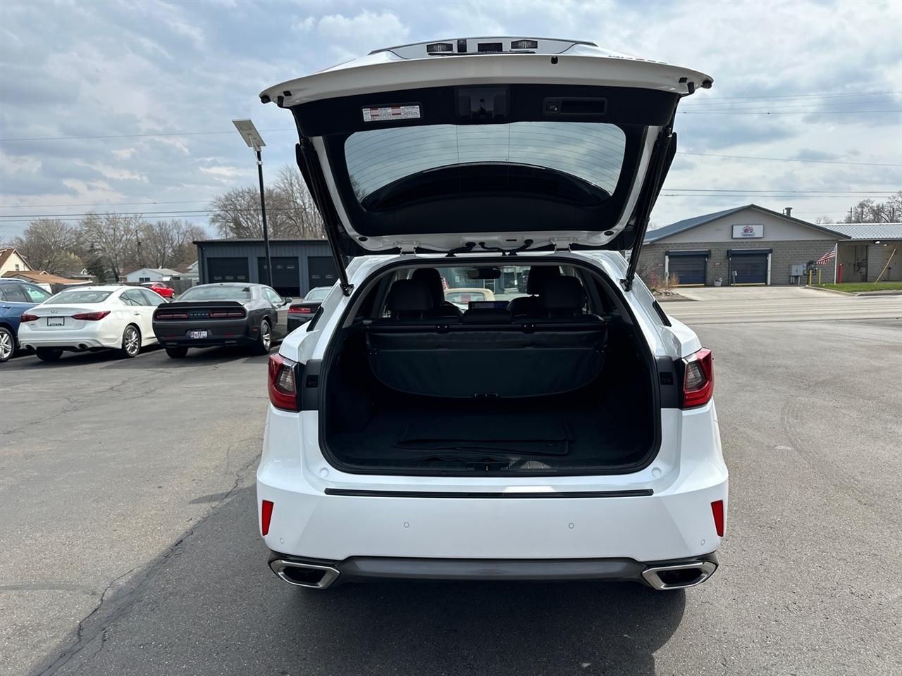 Lexus RX 350 Base 4D SUV AWD 2016