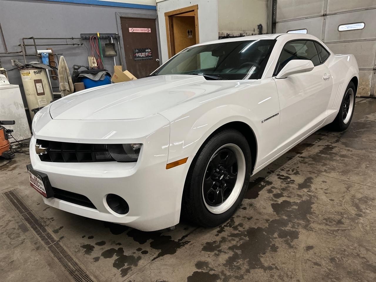 Chevrolet Camaro 2dr Cpe LS w/2LS 2013