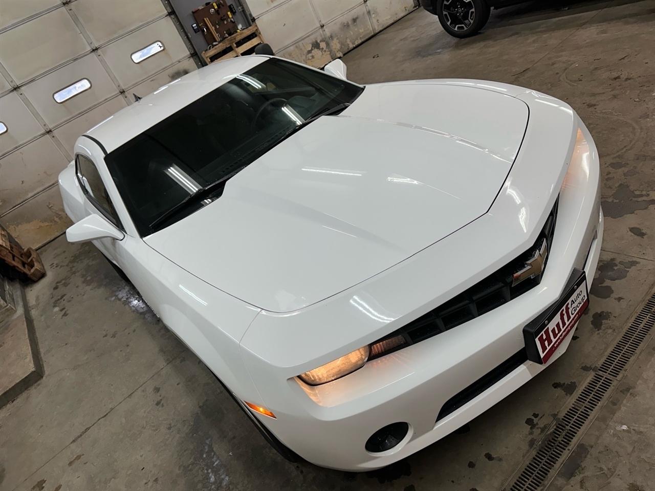 Chevrolet Camaro 2dr Cpe LS w/2LS 2013