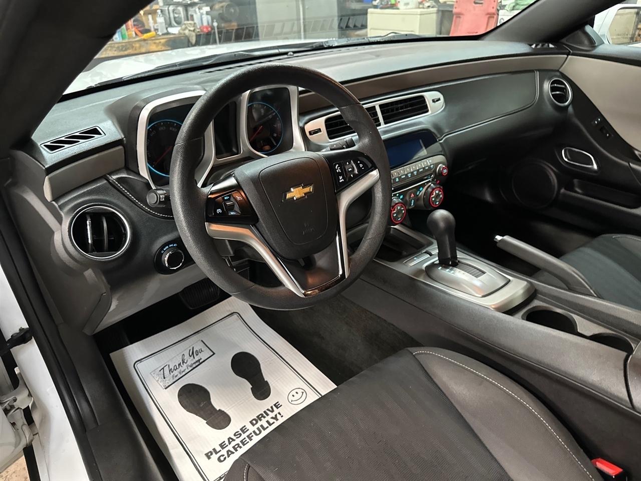 Chevrolet Camaro 2dr Cpe LS w/2LS 2013