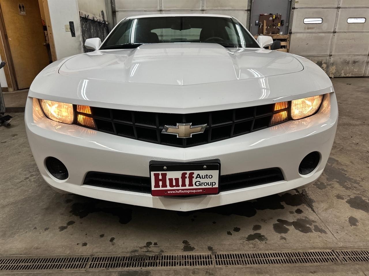 Chevrolet Camaro 2dr Cpe LS w/2LS 2013