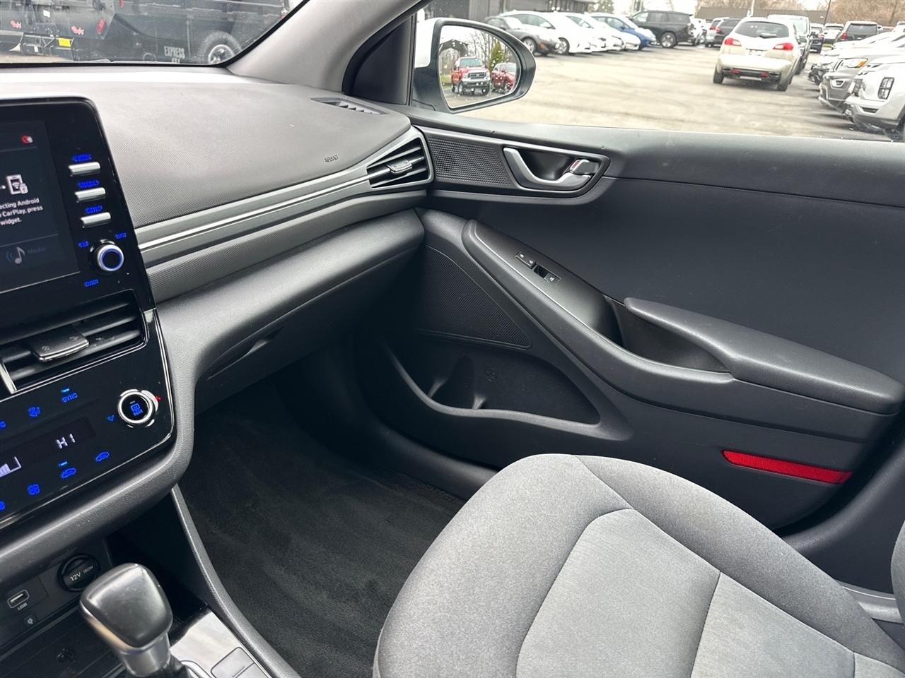 Hyundai Ioniq Plug-In Hybrid SEL Hatchback 2021