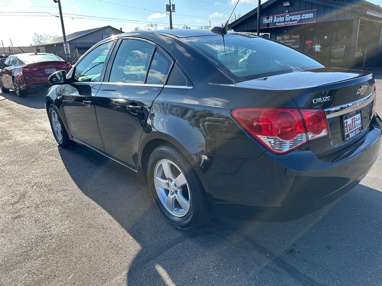 Chevrolet Cruze Limited 4dr Sdn Auto LT w/1LT 2016