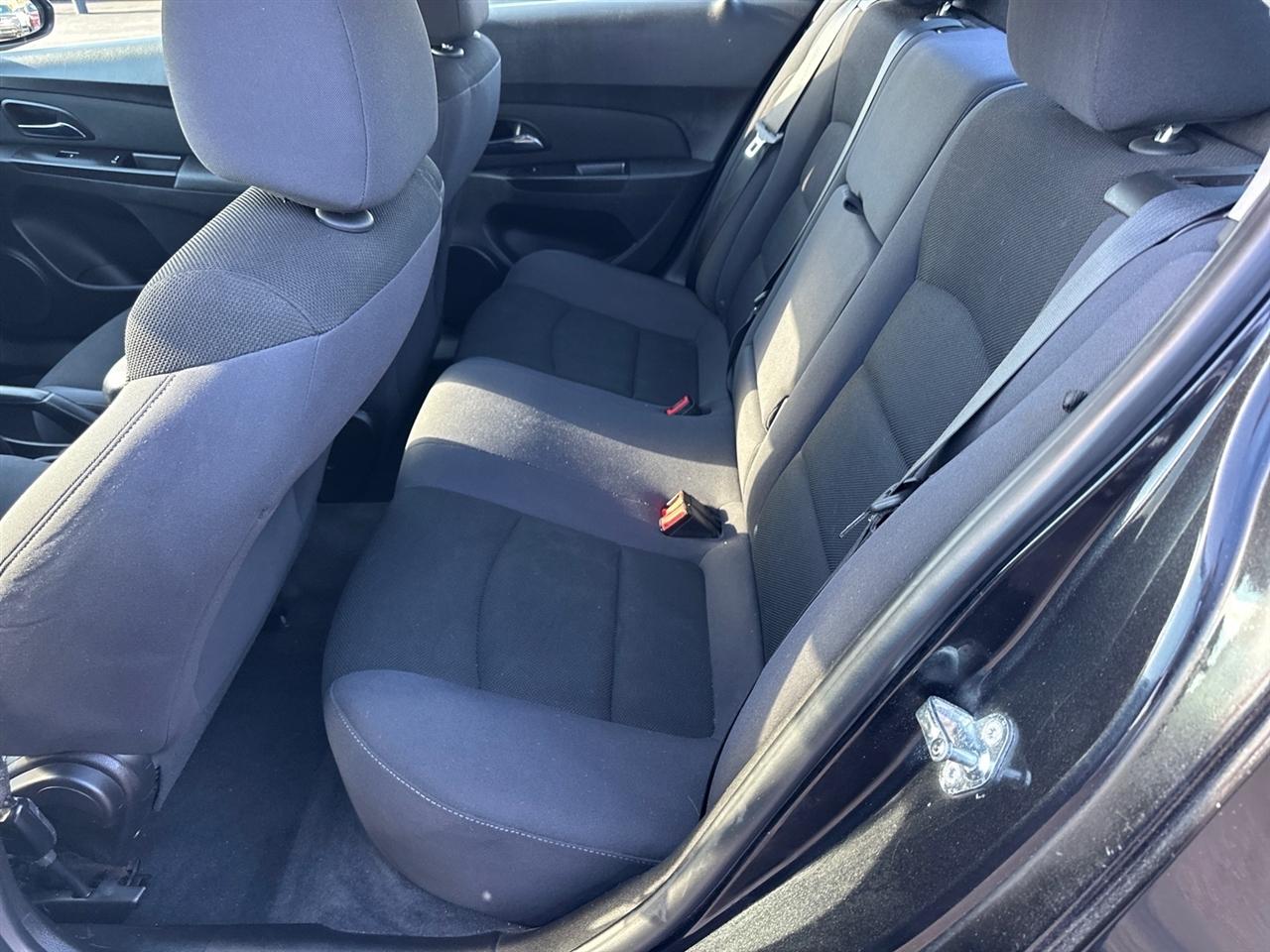 Chevrolet Cruze Limited 4dr Sdn Auto LT w/1LT 2016