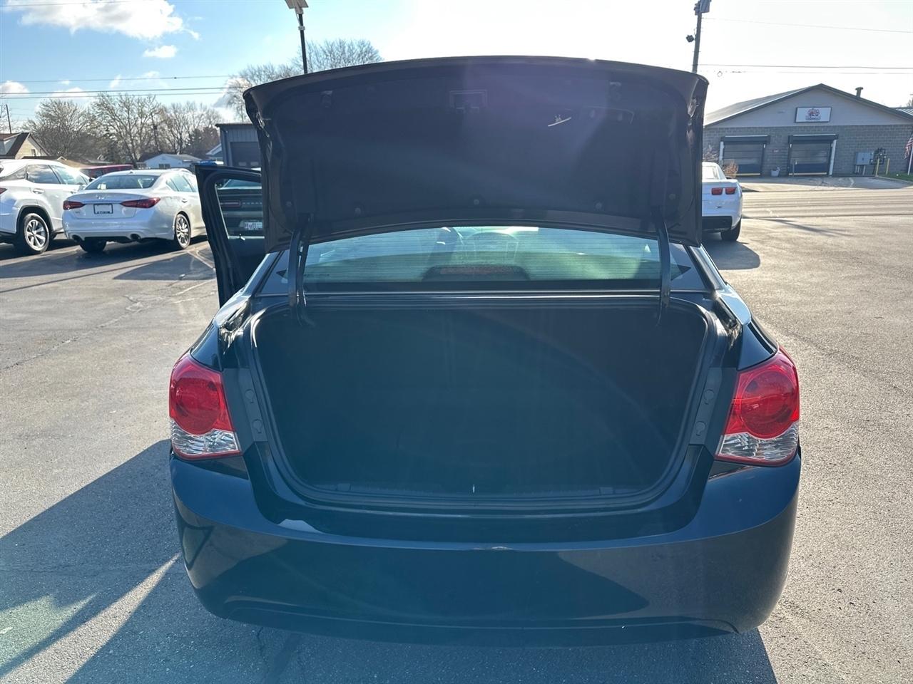 Chevrolet Cruze Limited 4dr Sdn Auto LT w/1LT 2016