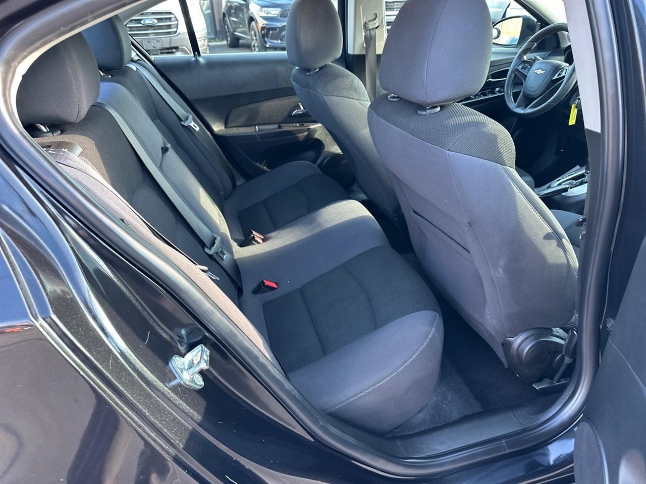 Chevrolet Cruze Limited 4dr Sdn Auto LT w/1LT 2016