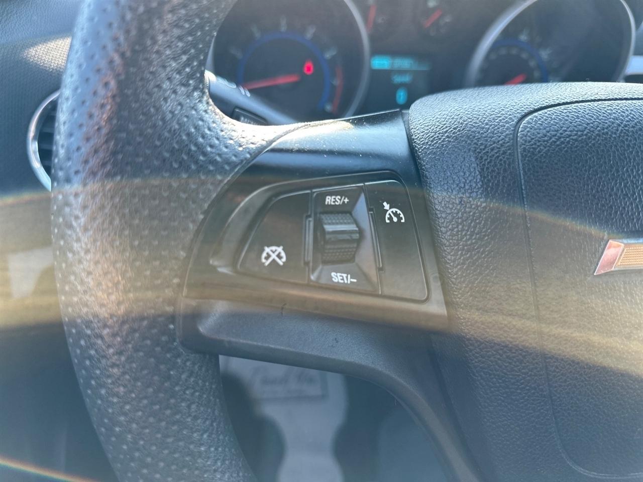 Chevrolet Cruze Limited 4dr Sdn Auto LT w/1LT 2016