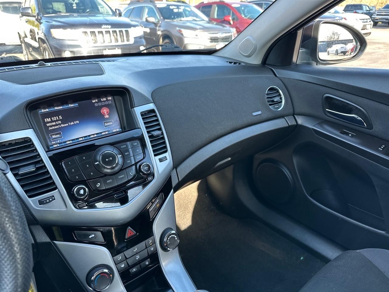 Chevrolet Cruze Limited 4dr Sdn Auto LT w/1LT 2016