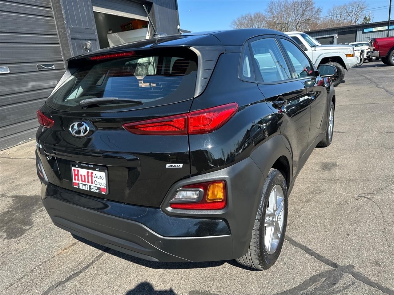 Hyundai Kona SE Auto AWD 2021