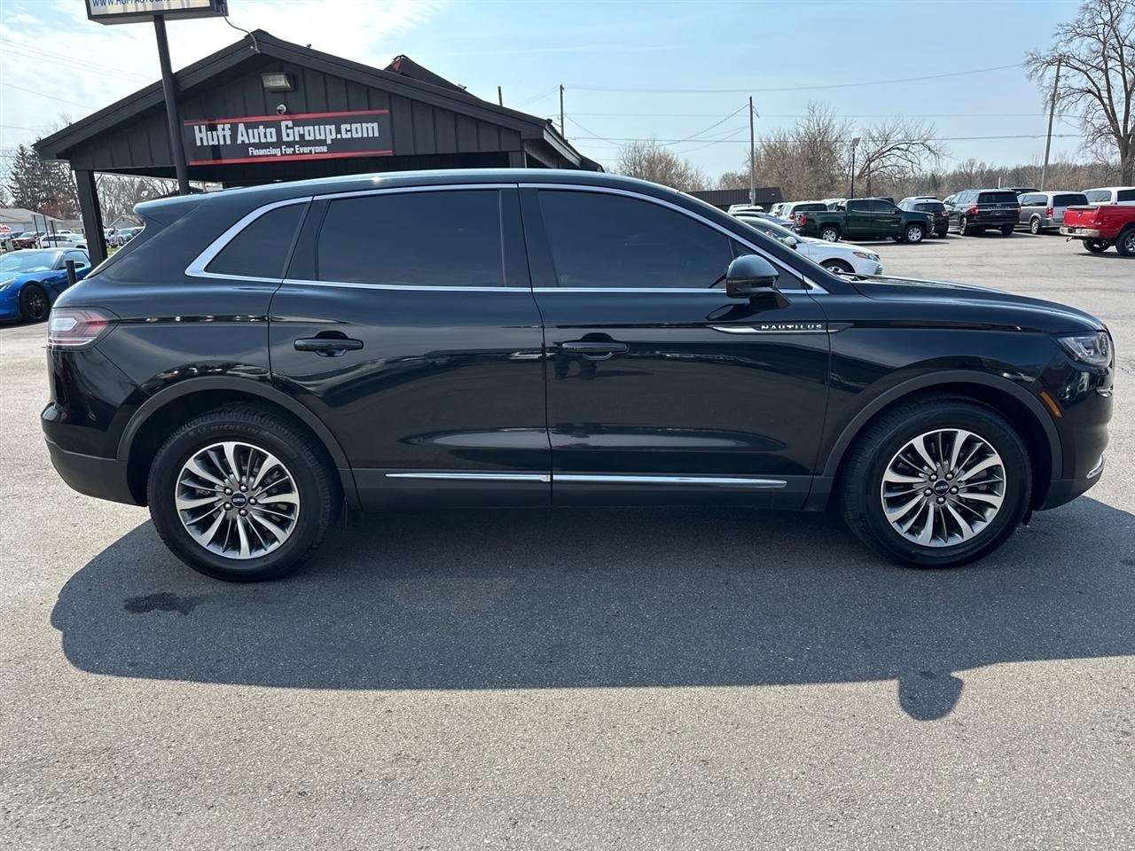 Lincoln Nautilus Standard AWD 2021