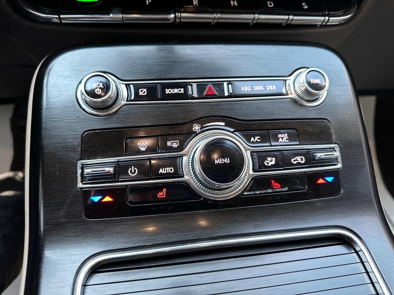 Lincoln Nautilus Standard AWD 2021