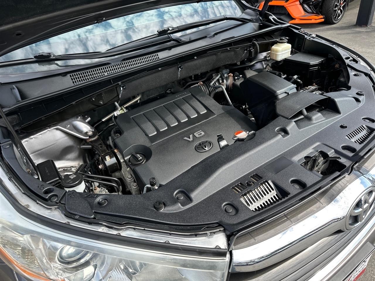 Toyota Highlander AWD 4dr V6 XLE (Natl) 2016