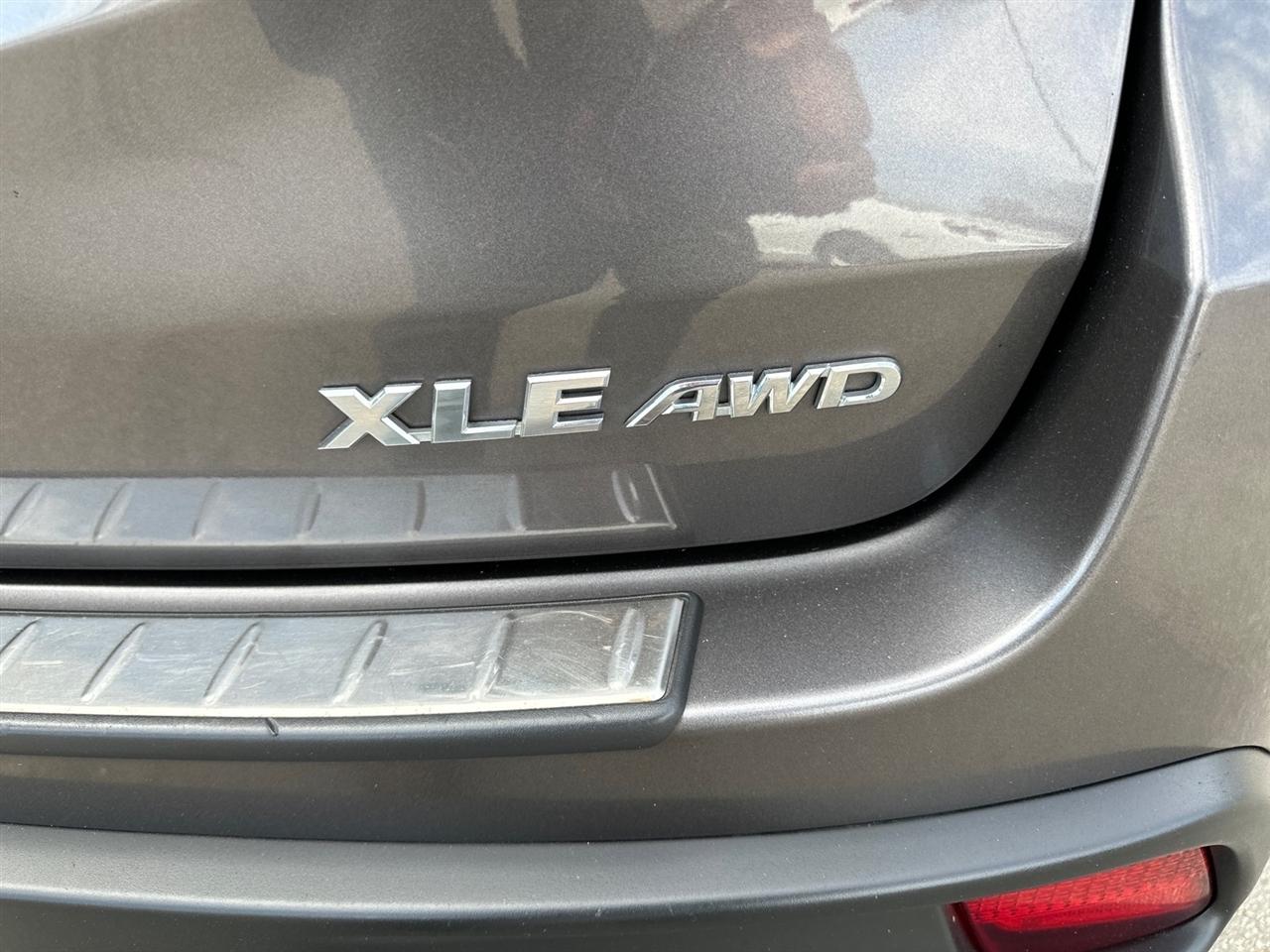 Toyota Highlander AWD 4dr V6 XLE (Natl) 2016