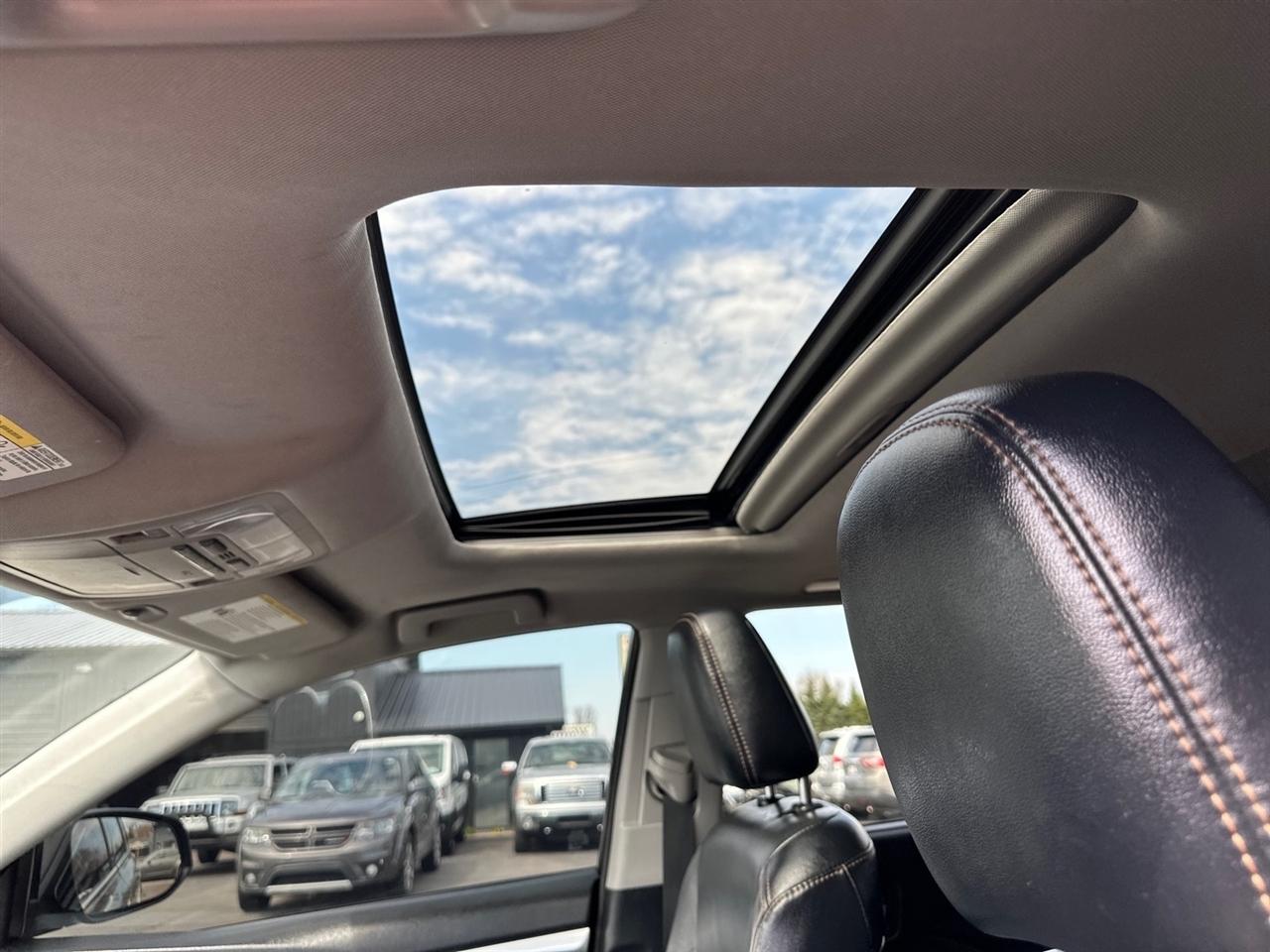 Toyota Highlander AWD 4dr V6 XLE (Natl) 2016