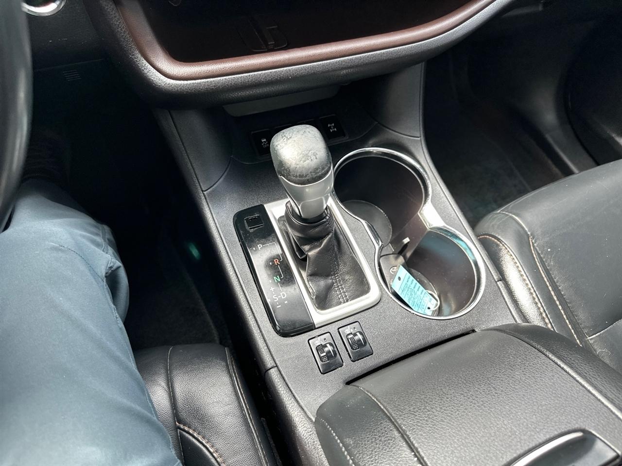 Toyota Highlander AWD 4dr V6 XLE (Natl) 2016