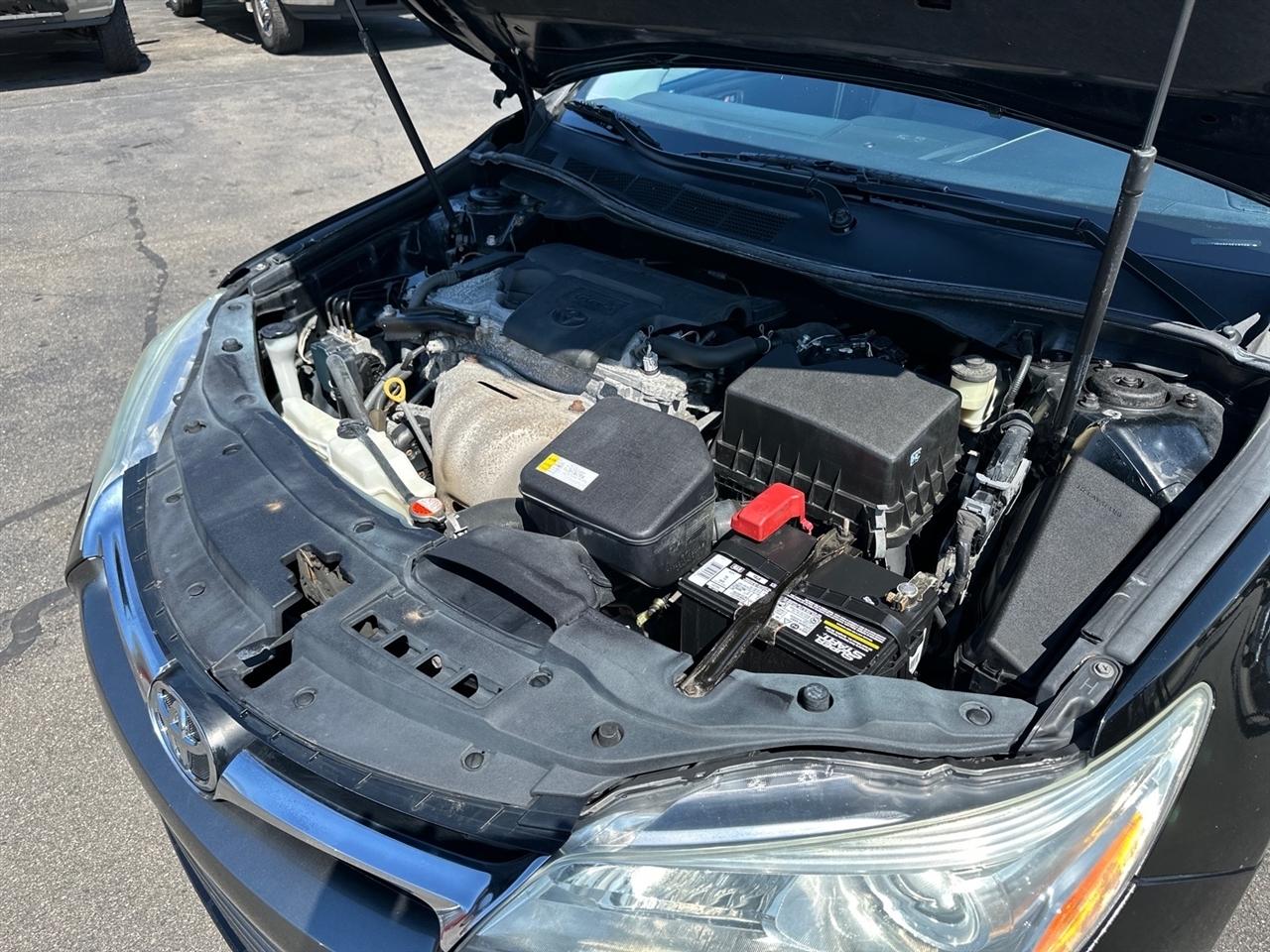 Toyota Camry 4dr Sdn I4 Auto LE (Natl) 2016