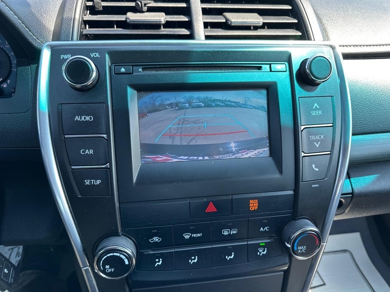 Toyota Camry 4dr Sdn I4 Auto LE (Natl) 2016