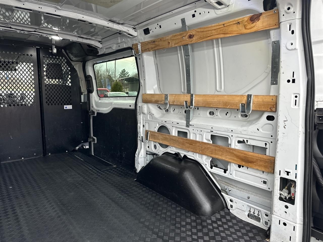 Ford Transit Van T-250 130" Low Rf 9000 GVWR Sliding RH Dr 2019