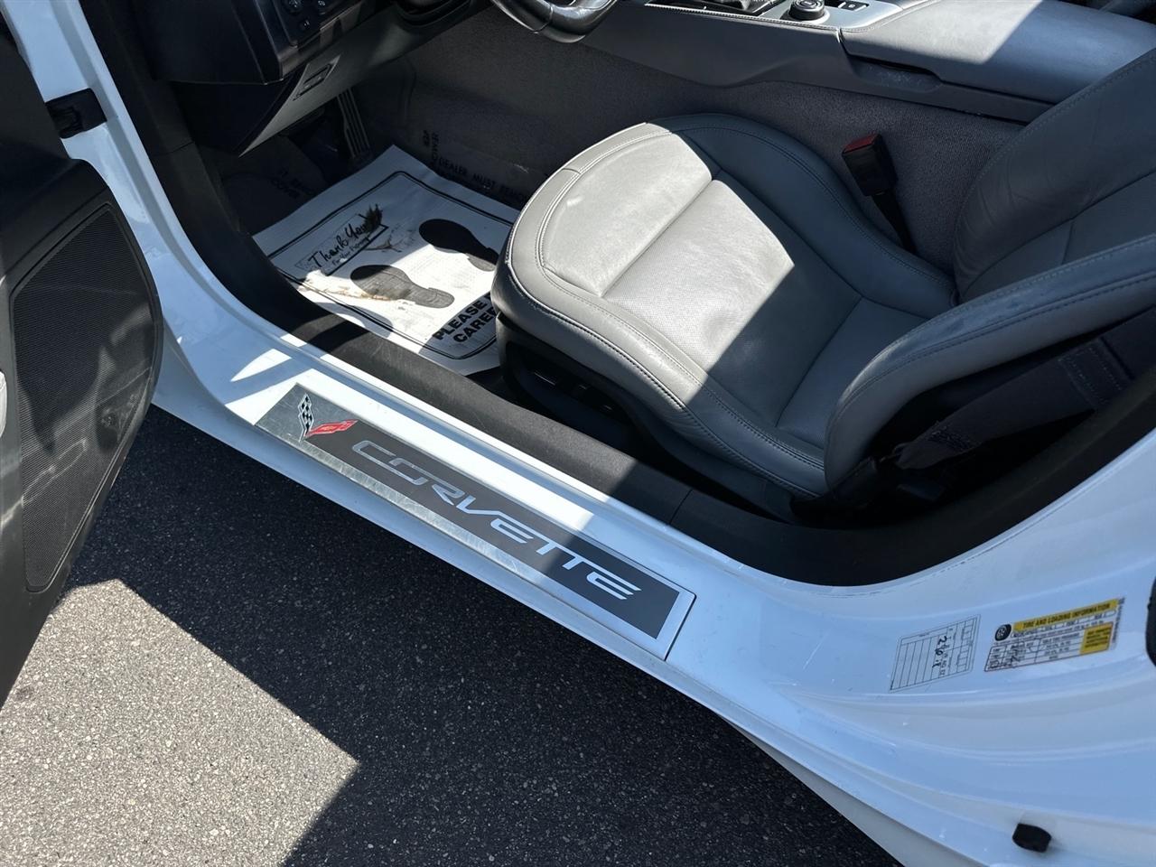 Chevrolet Corvette 2dr Stingray Cpe w/3LT 2017