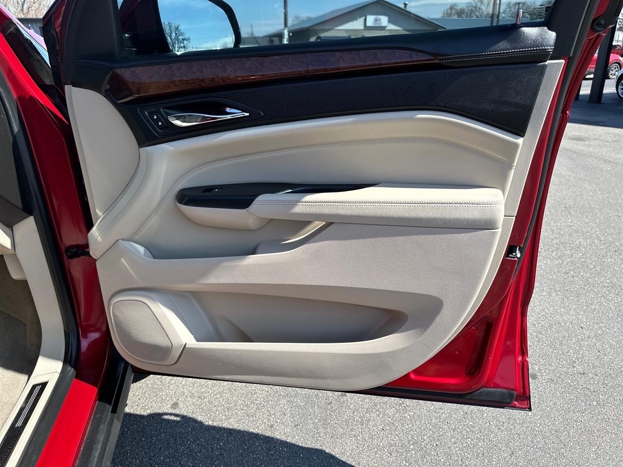 Cadillac SRX AWD 4dr Luxury Collection 2013