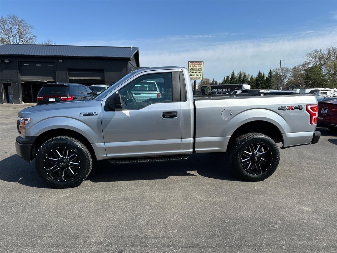 Ford F-150 XLT 4WD Reg Cab 8' Box 2020