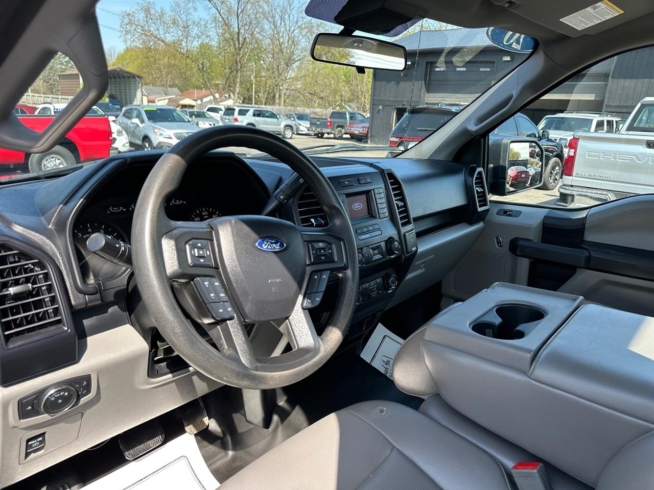 Ford F-150 XLT 4WD Reg Cab 8' Box 2020