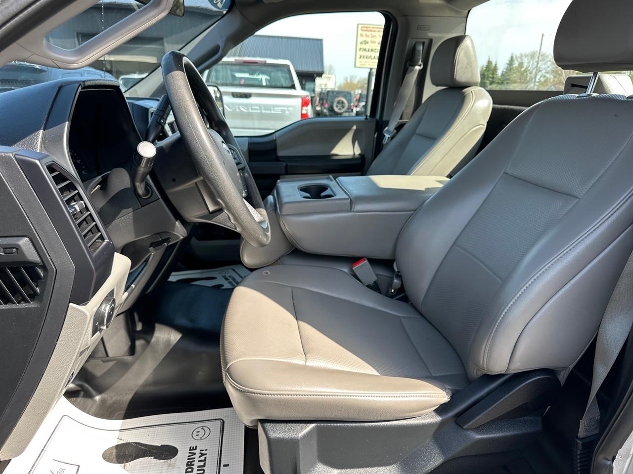 Ford F-150 XLT 4WD Reg Cab 8' Box 2020