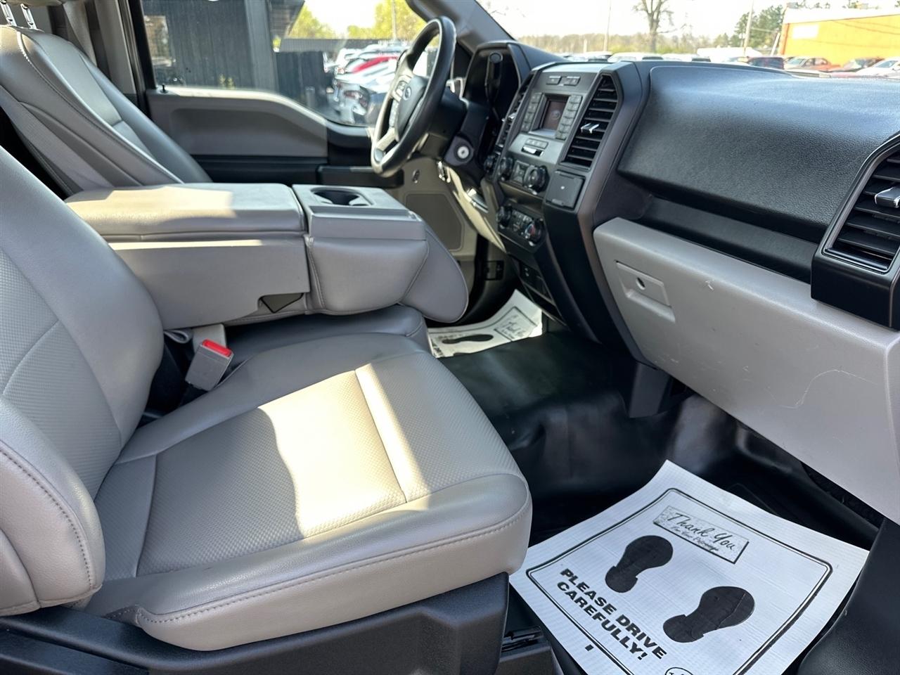 Ford F-150 XLT 4WD Reg Cab 8' Box 2020
