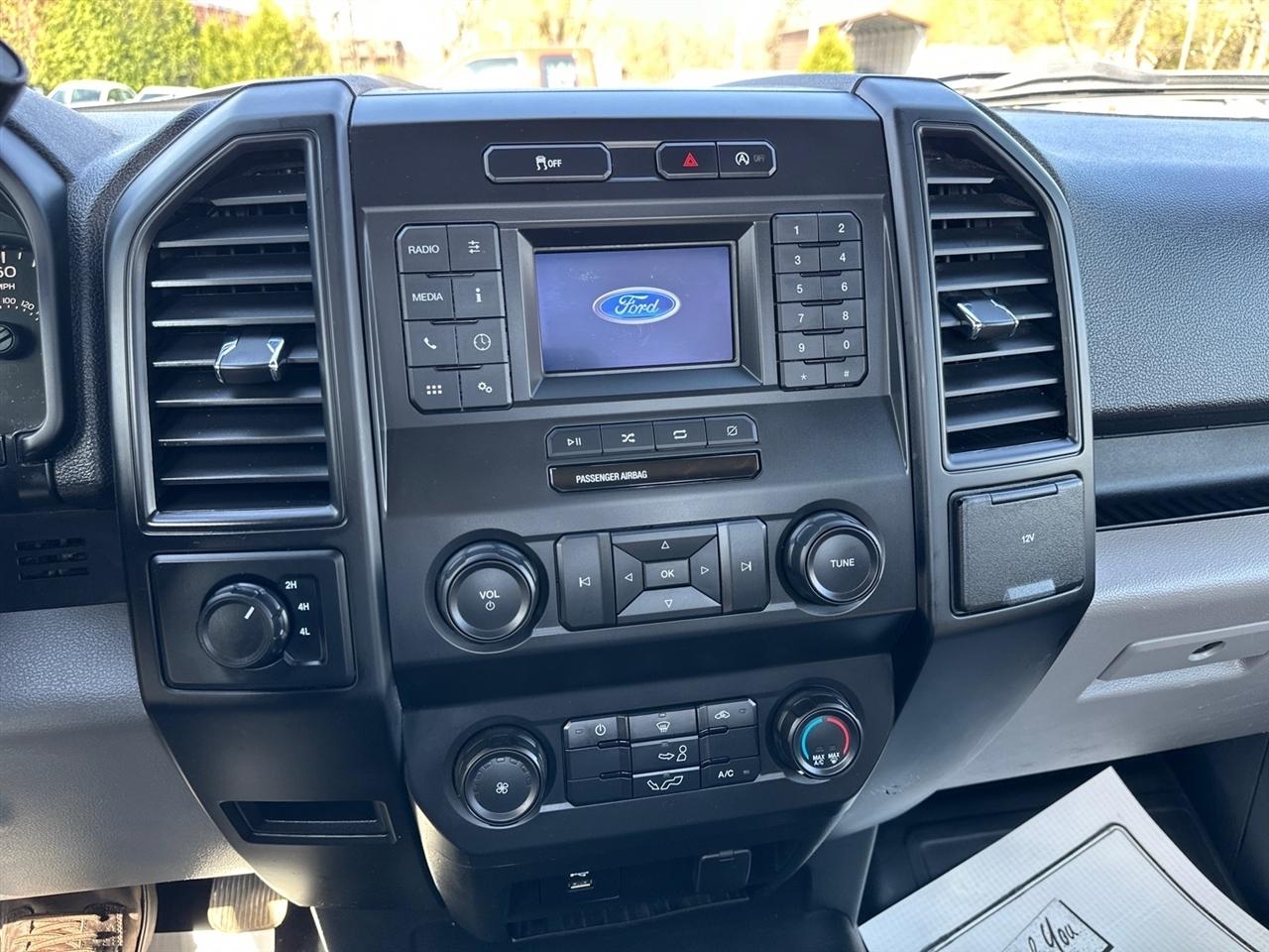Ford F-150 XLT 4WD Reg Cab 8' Box 2020