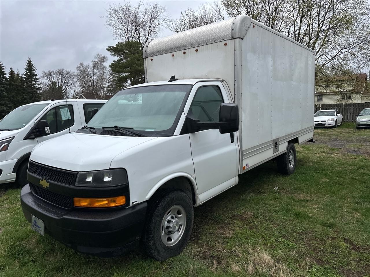 2022 Chevrolet Express Commercial Cutaway 3500 Van 159"