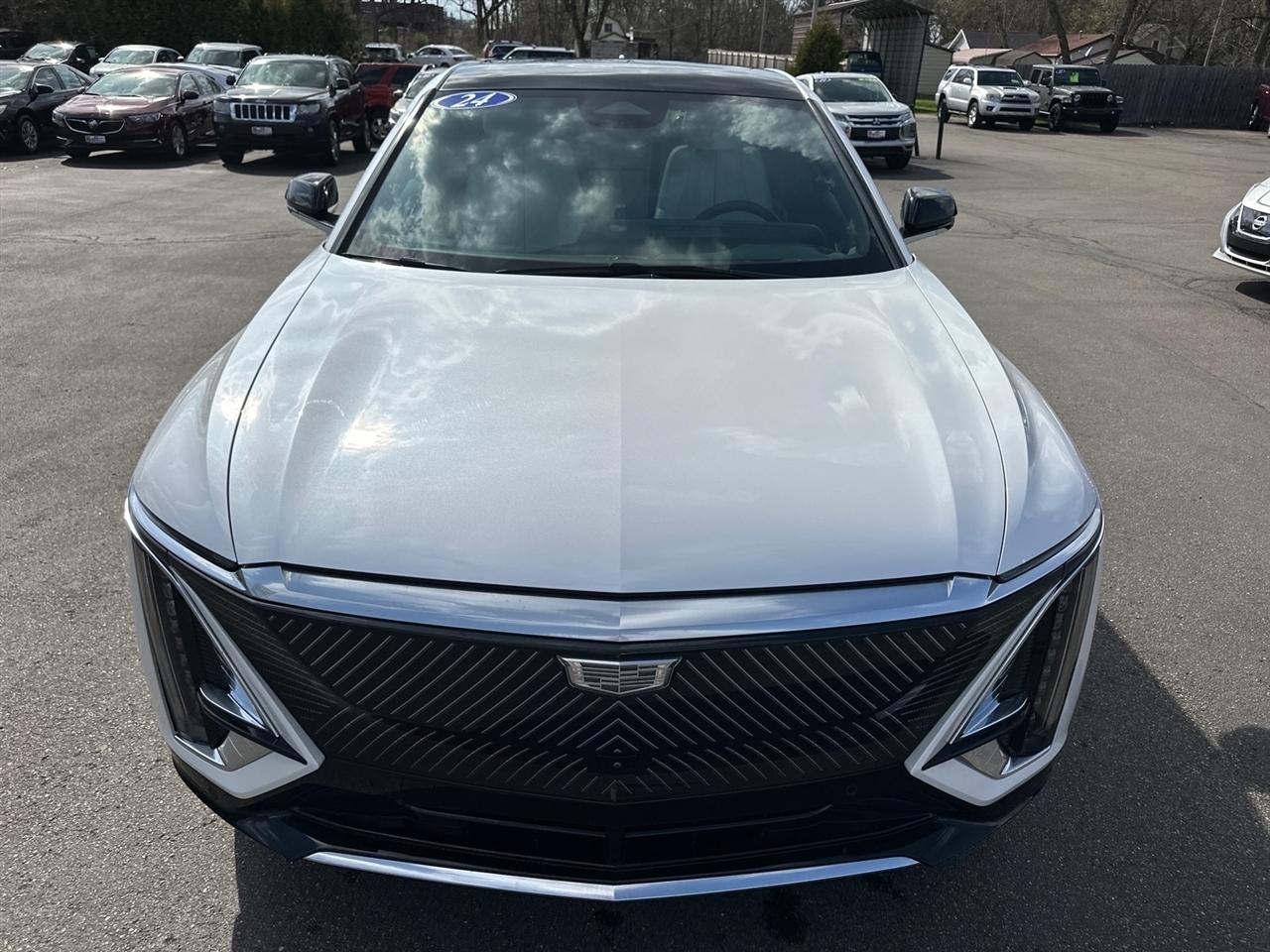 Cadillac Lyriq 4dr Luxury w/1SC 2024