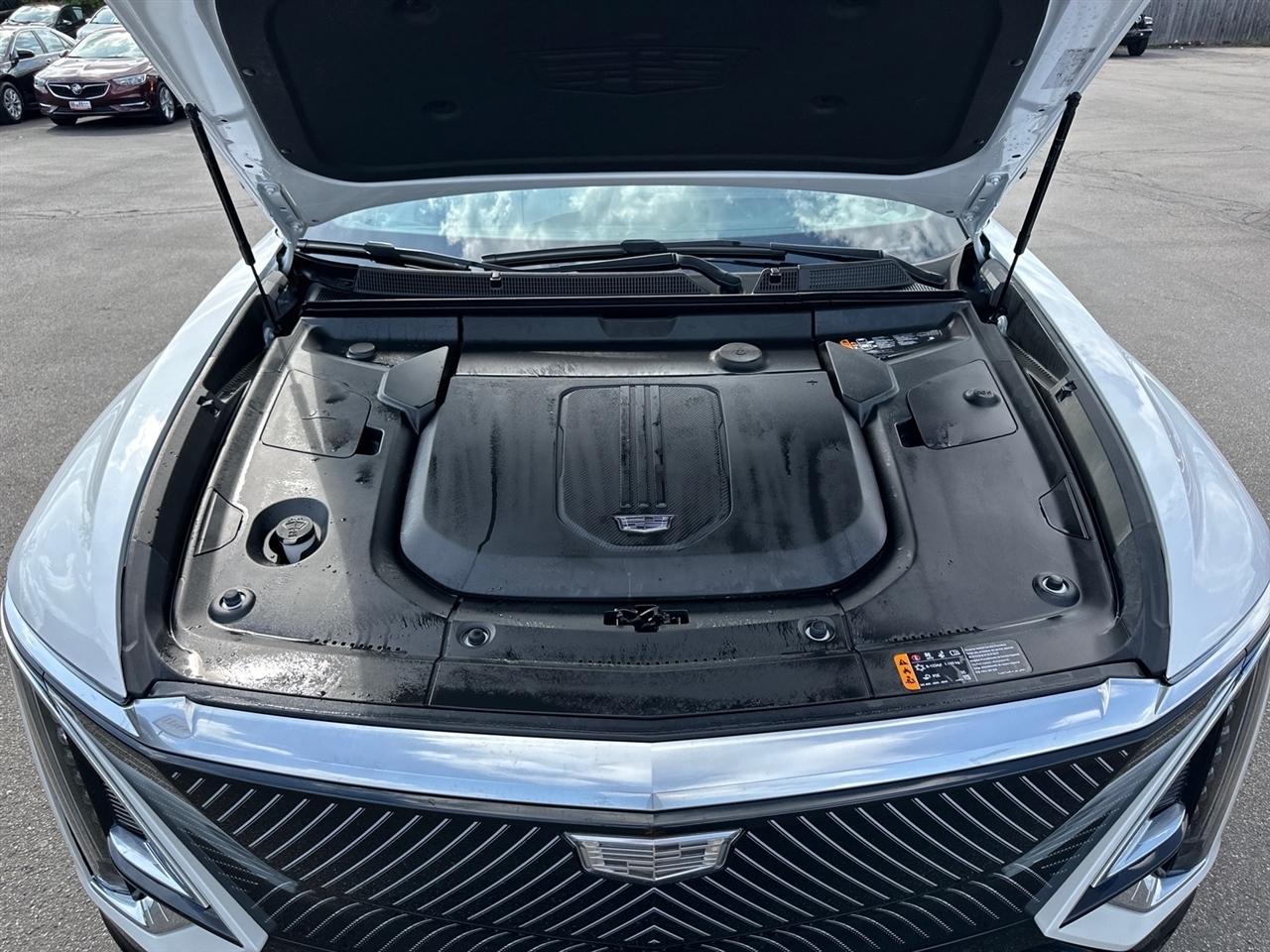 Cadillac Lyriq 4dr Luxury w/1SC 2024