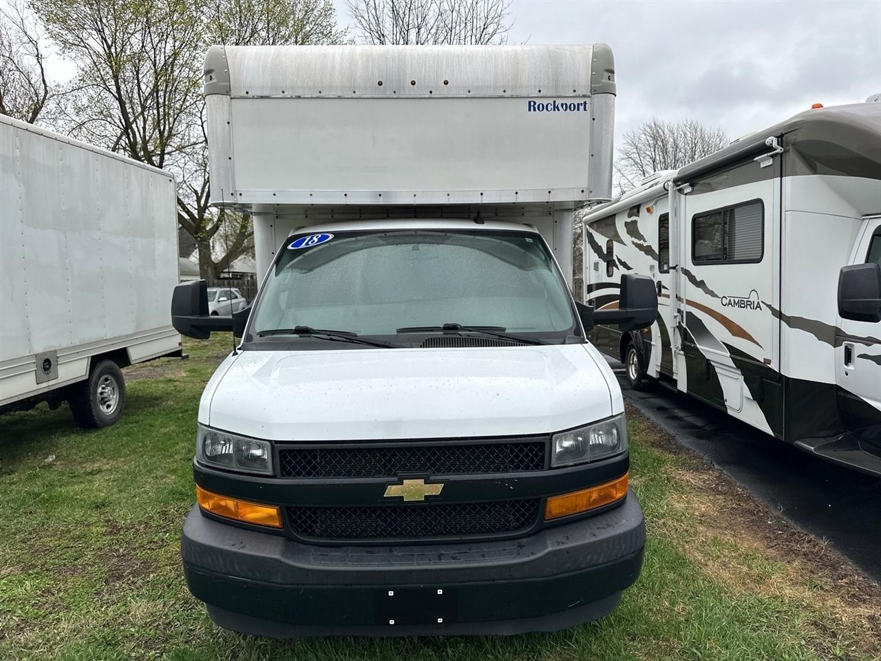 Chevrolet Express Commercial Cutaway 4500 Van 177" 2018