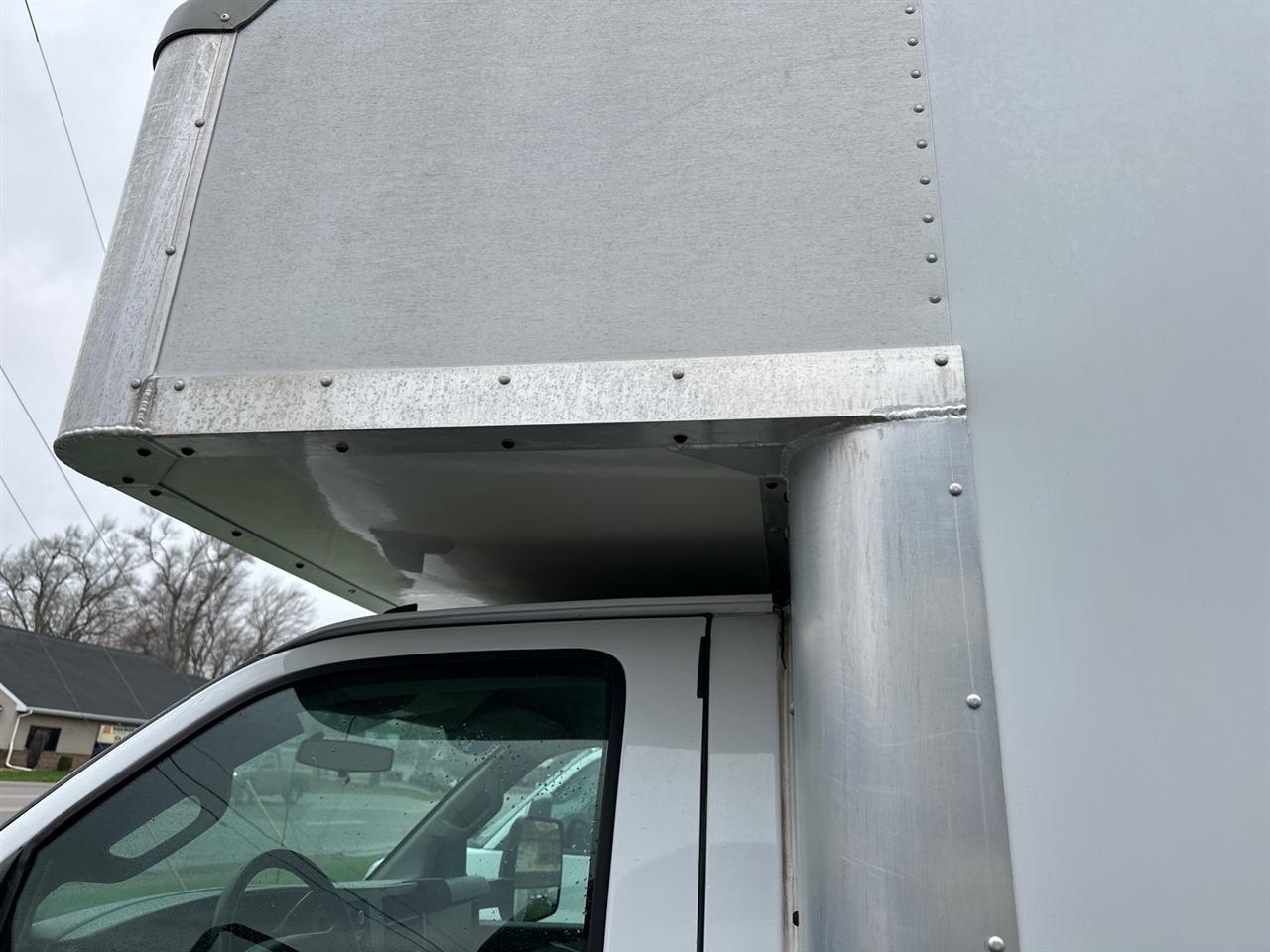 Chevrolet Express Commercial Cutaway 4500 Van 177" 2018