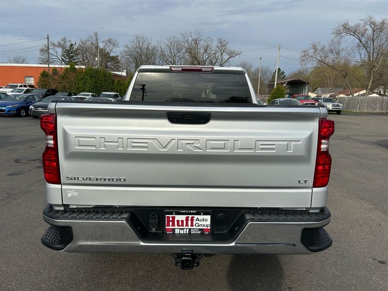 Chevrolet Silverado 1500 2WD Double Cab 147" LT 2021