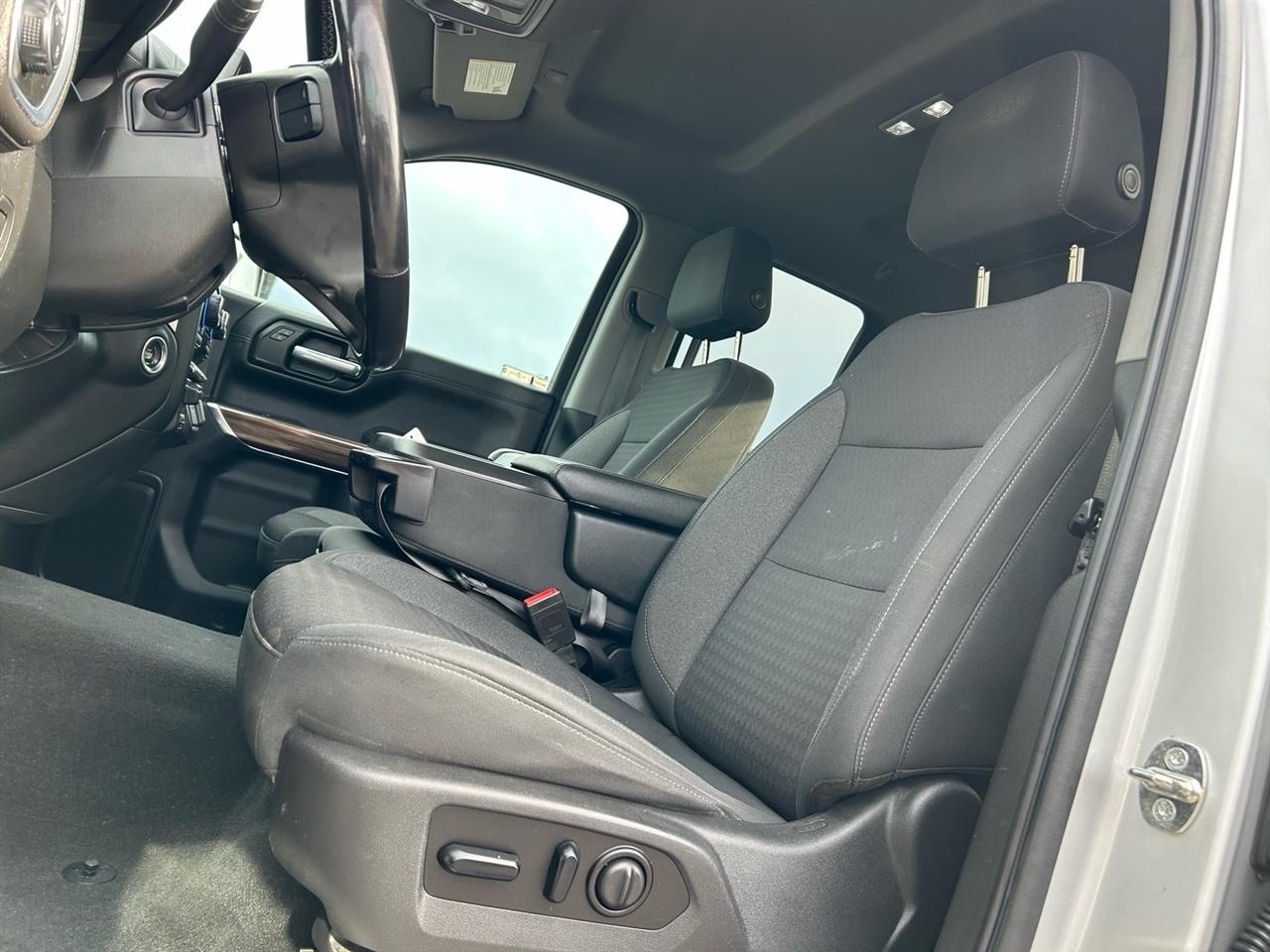 Chevrolet Silverado 1500 2WD Double Cab 147" LT 2021