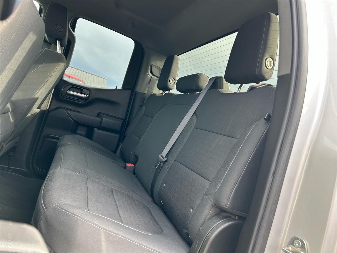 Chevrolet Silverado 1500 2WD Double Cab 147" LT 2021