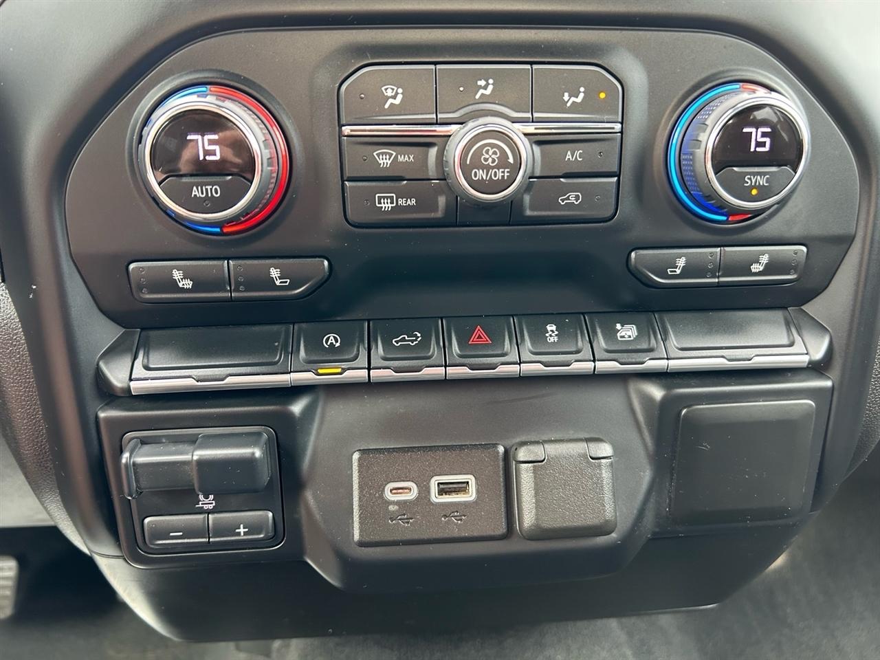 Chevrolet Silverado 1500 2WD Double Cab 147" LT 2021