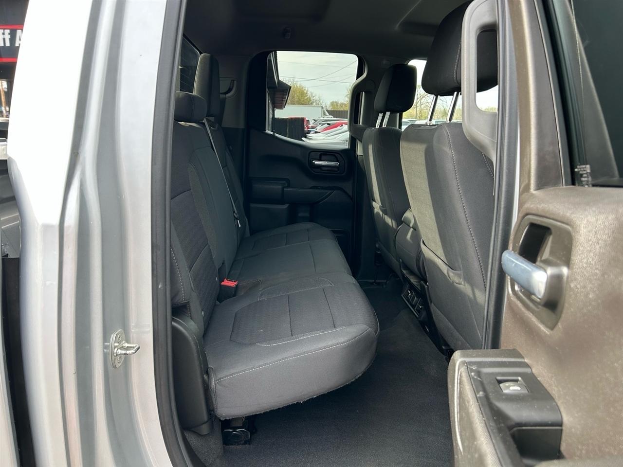 Chevrolet Silverado 1500 2WD Double Cab 147" LT 2021