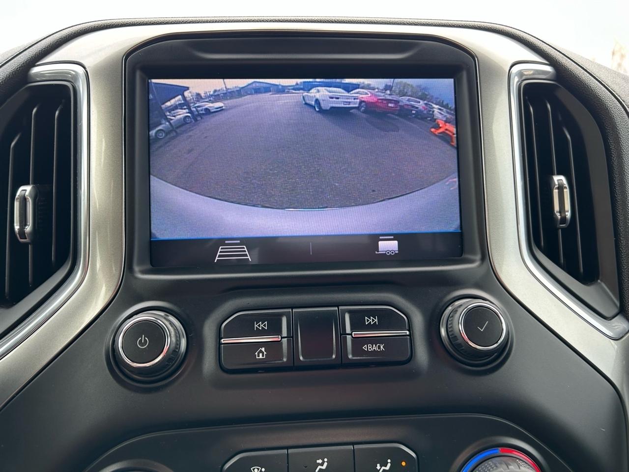 Chevrolet Silverado 1500 2WD Double Cab 147" LT 2021