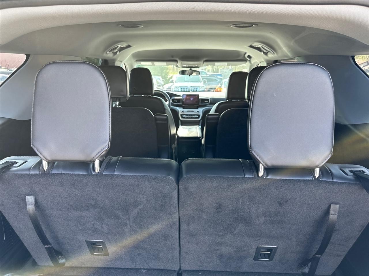 Ford Explorer XLT 4WD 2023