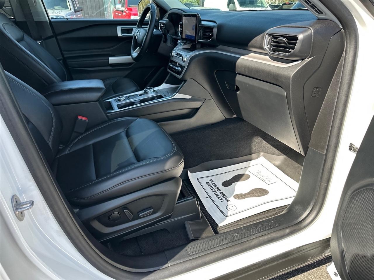 Ford Explorer XLT 4WD 2023