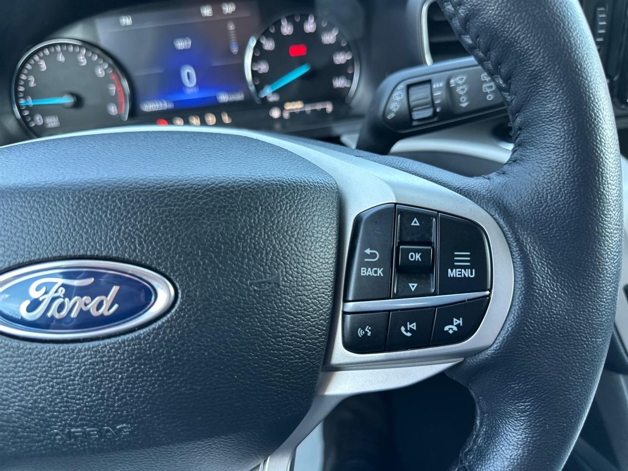 Ford Explorer XLT 4WD 2023