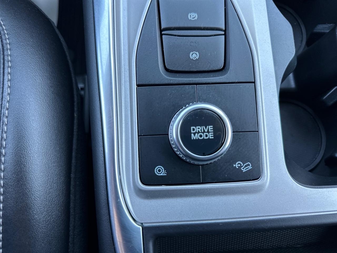 Ford Explorer XLT 4WD 2023