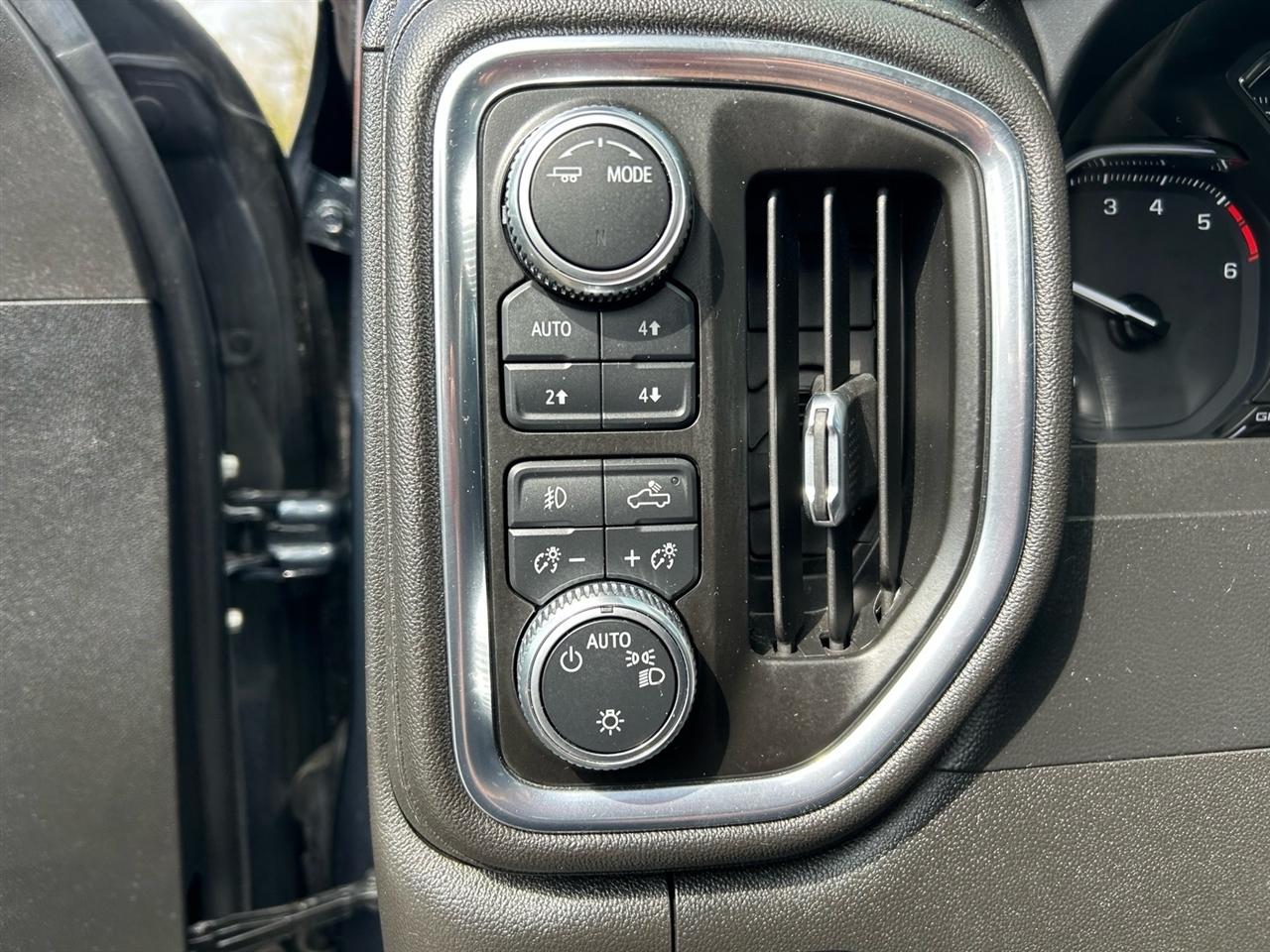 GMC Sierra 1500 4WD Crew Cab 147" Elevation w/3SB 2021