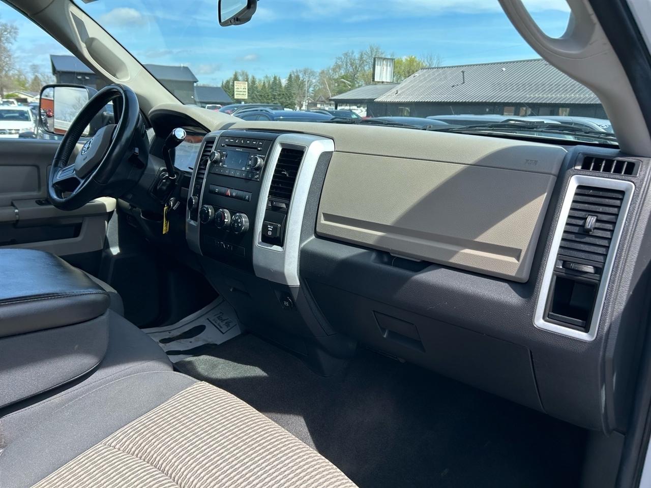 Dodge Ram 2500 4WD Crew Cab 149" SLT 2010