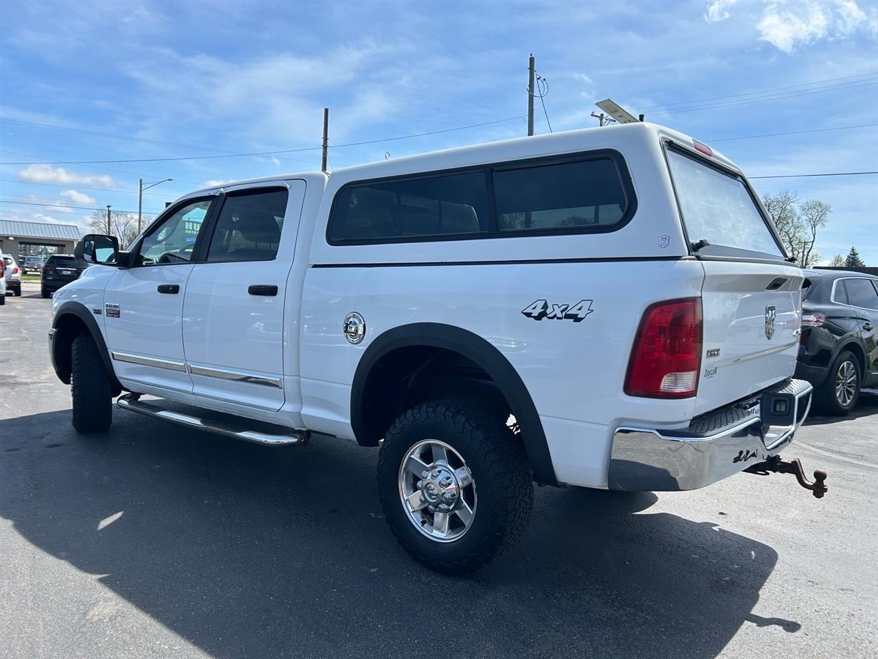Dodge Ram 2500 4WD Crew Cab 149" SLT 2010