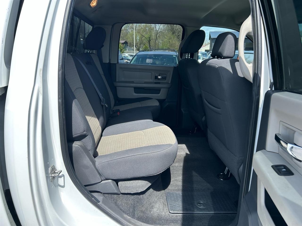 Dodge Ram 2500 4WD Crew Cab 149" SLT 2010