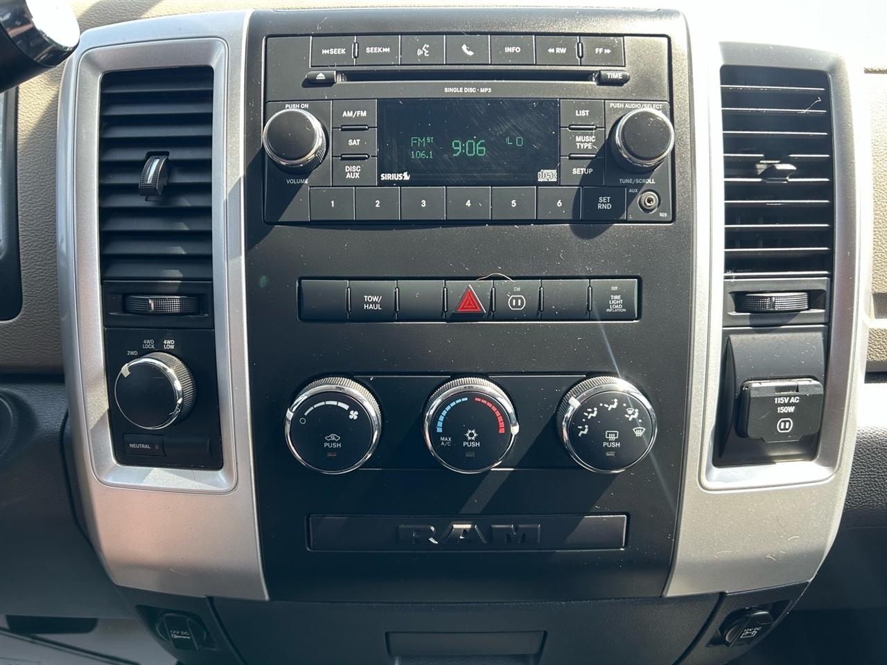 Dodge Ram 2500 4WD Crew Cab 149" SLT 2010