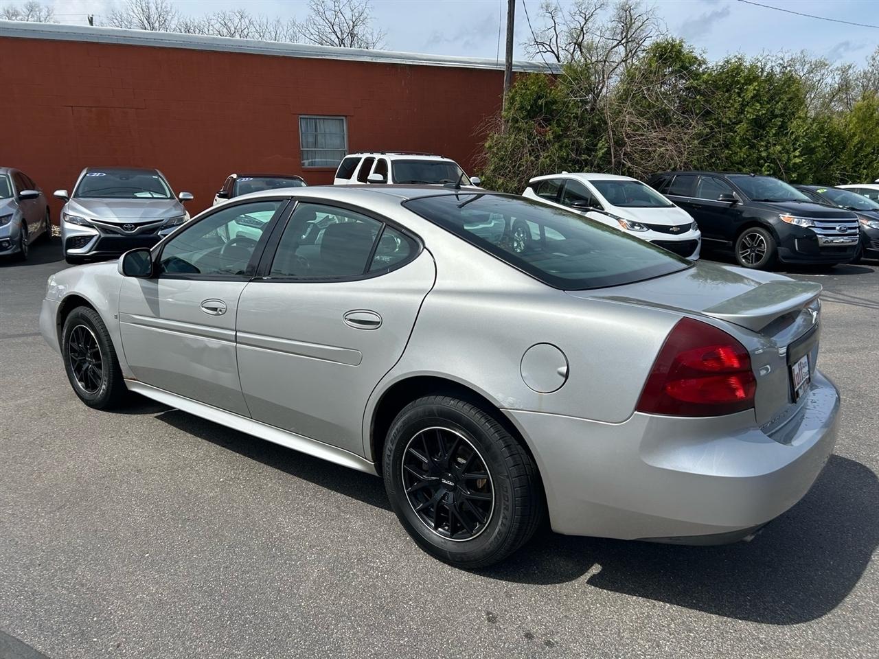 Pontiac Grand Prix 4dr Sdn 2007